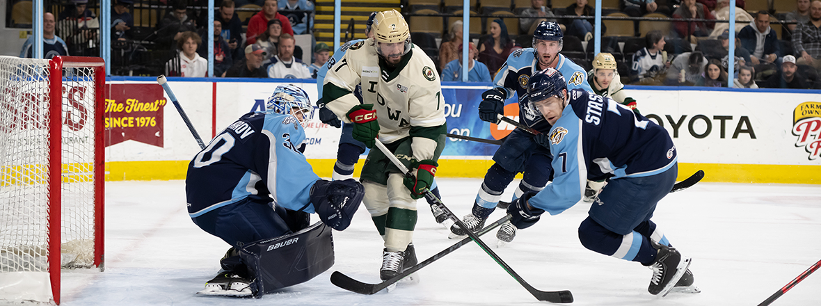 WILD FEND OFF ADMIRALS, WIN THIRD STRAIGHT