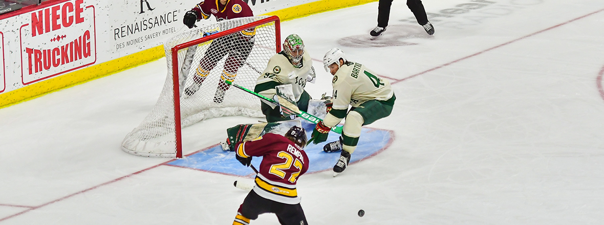 WILD TOPPED BY WOLVES 6-2 TO FINISH WEEKEND SERIES