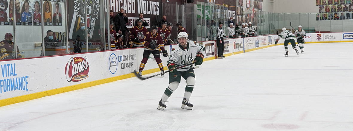 WILD FALL TO WOLVES 4-1 IN CHICAGO