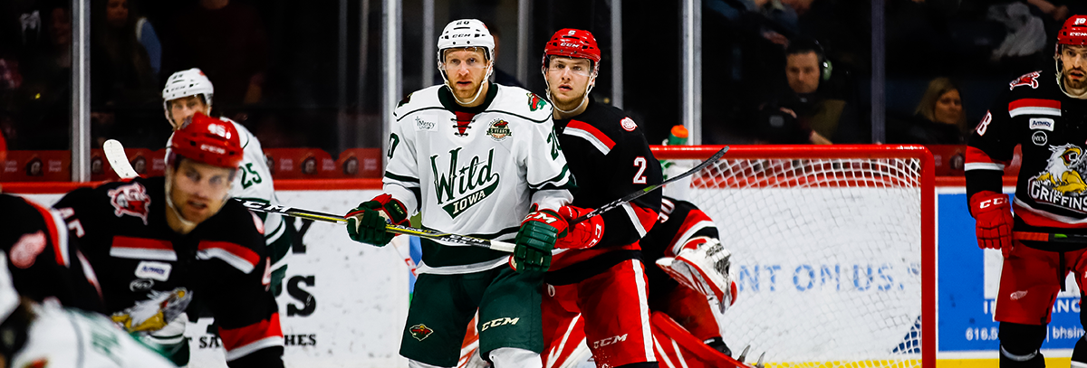 SHORTHANDED IOWA COMES FROM BEHIND FOR 4-2 WIN AT GRAND RAPIDS